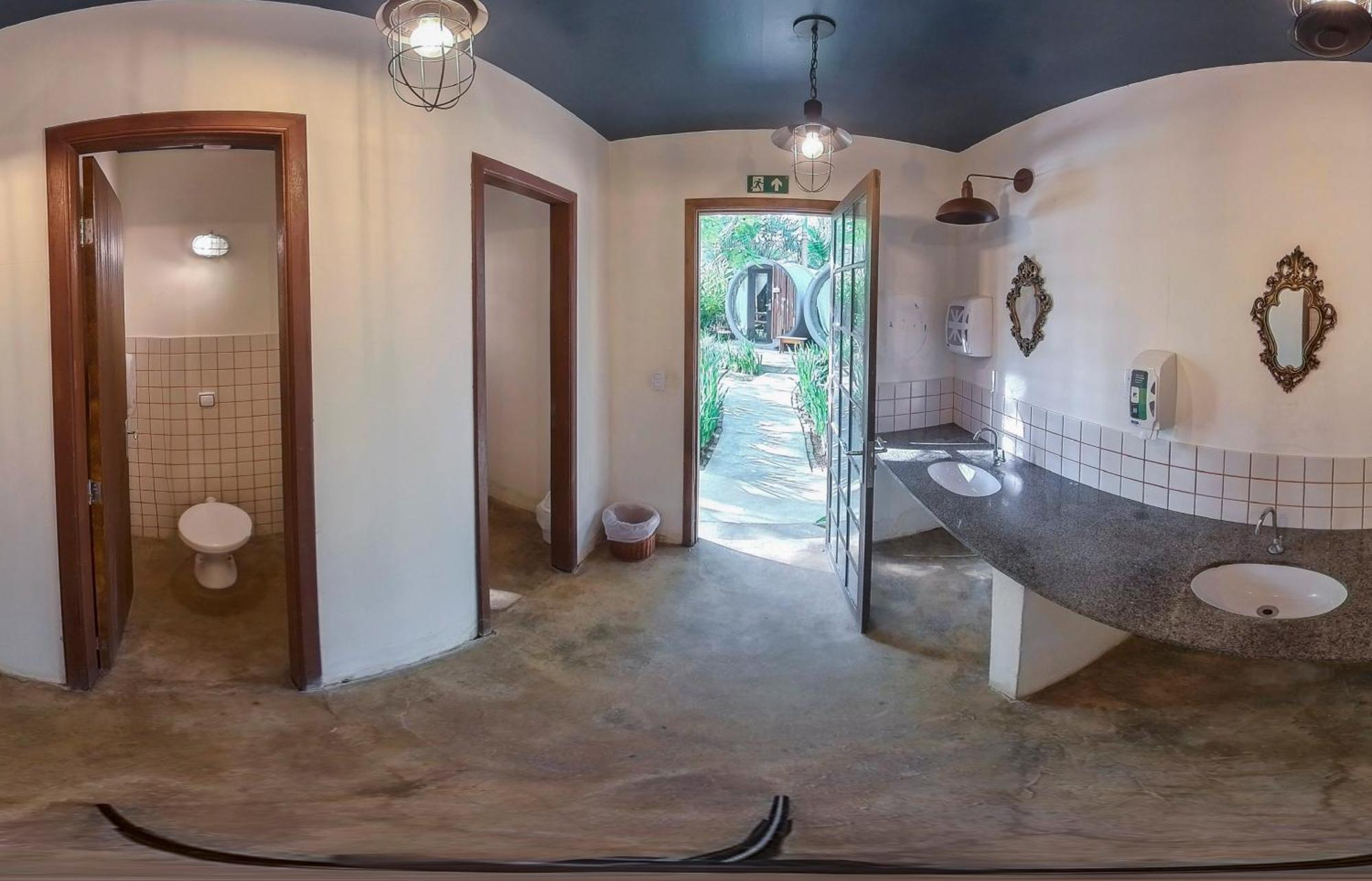 Garden Hotel Парати Экстерьер фото